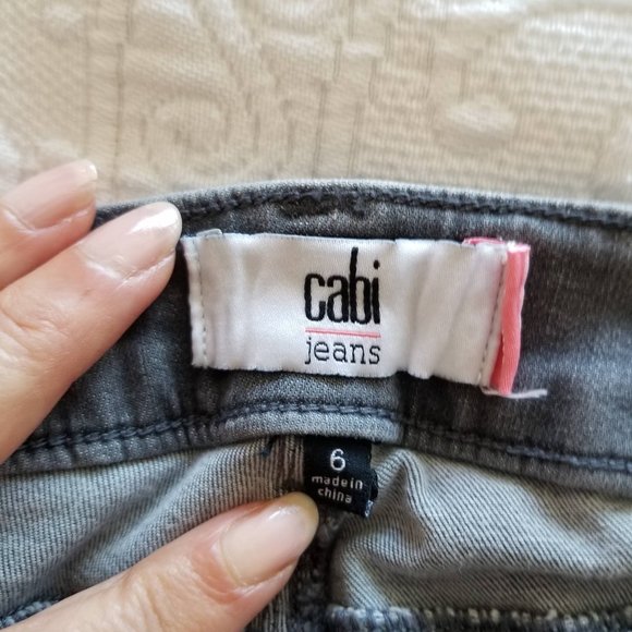 Cabi Gray Zip Skinny Jean - Size 6 - Picture 5 of 11